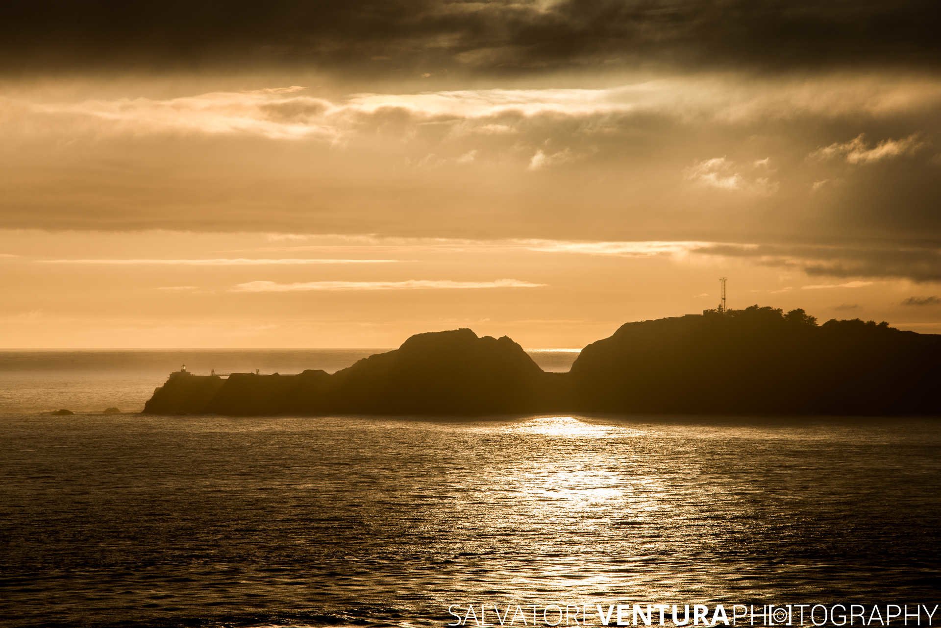 Point Bonita Lighthouse at Sunset - Salvatore Ventura Ph[o]tography